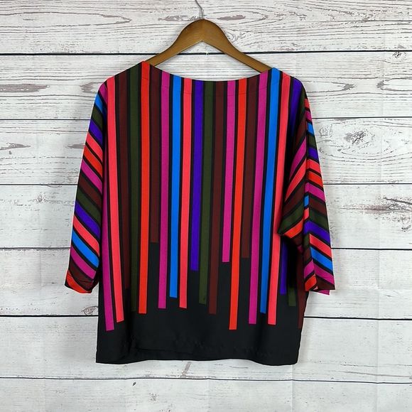 Trina Turk Womens Top Shirt size Medium Striped Boxy Popover Smooth - Picture 3 of 13